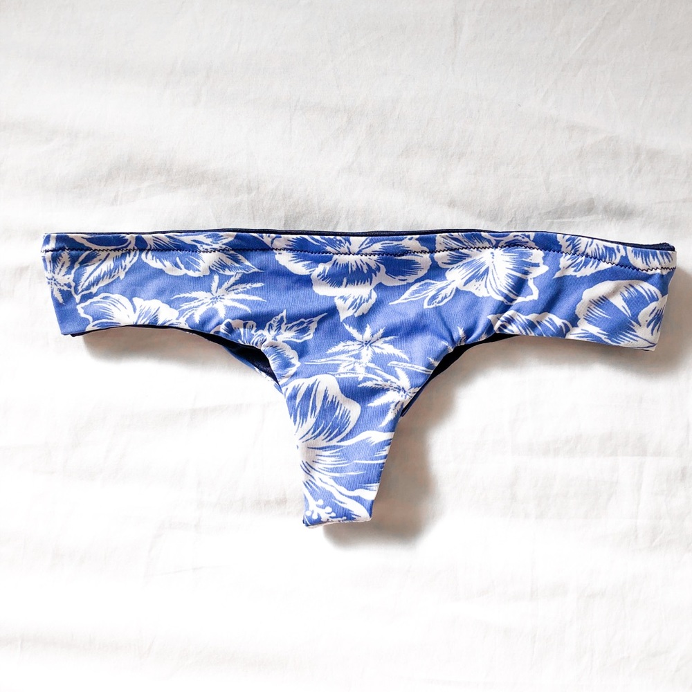 CHEEKY REVERSIBLE BIKINI BOTTOM